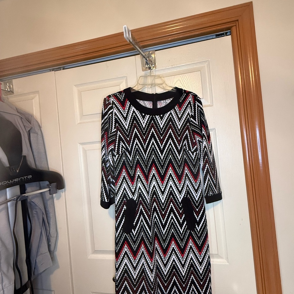 Madison Leigh Black, White and Red Chevron Dress - Like New - 8